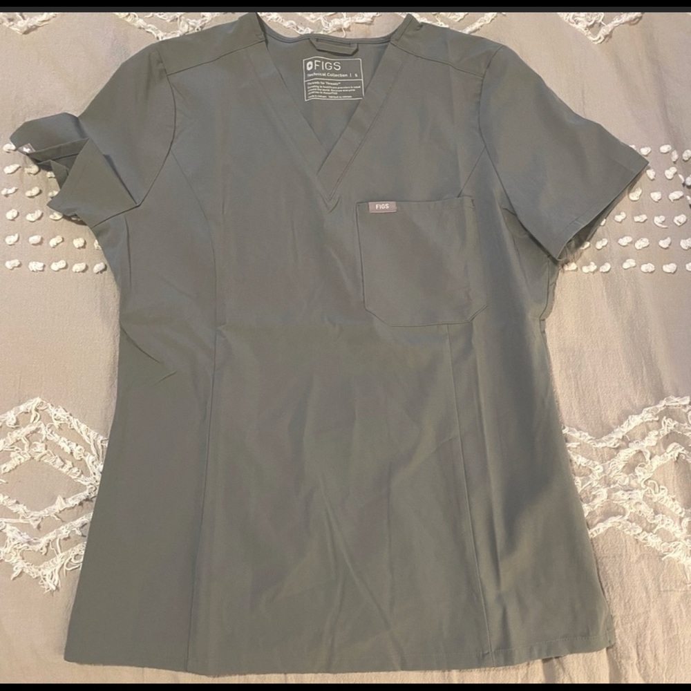 Figs Women’s Dark Grey Catarina Fionlite scrub set